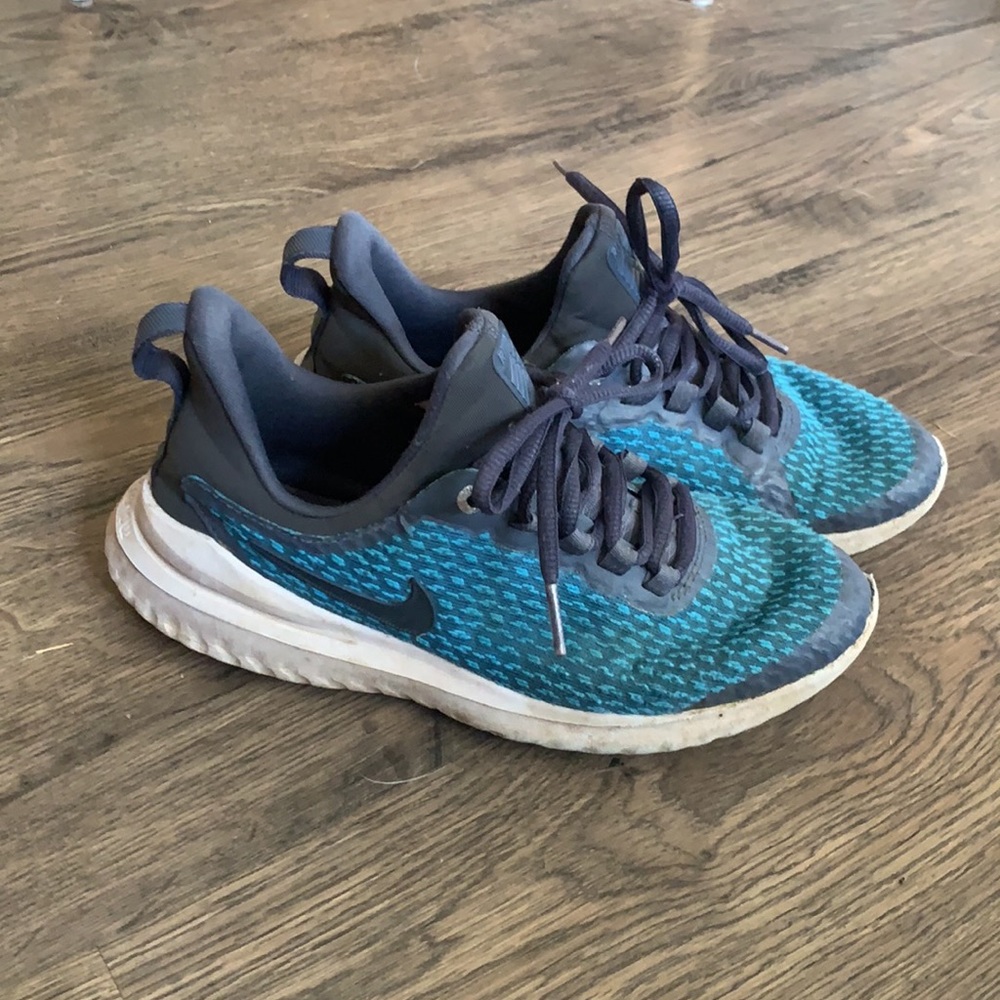 Nike Flex 4 Running Shoes Size 4💙🔥🔥